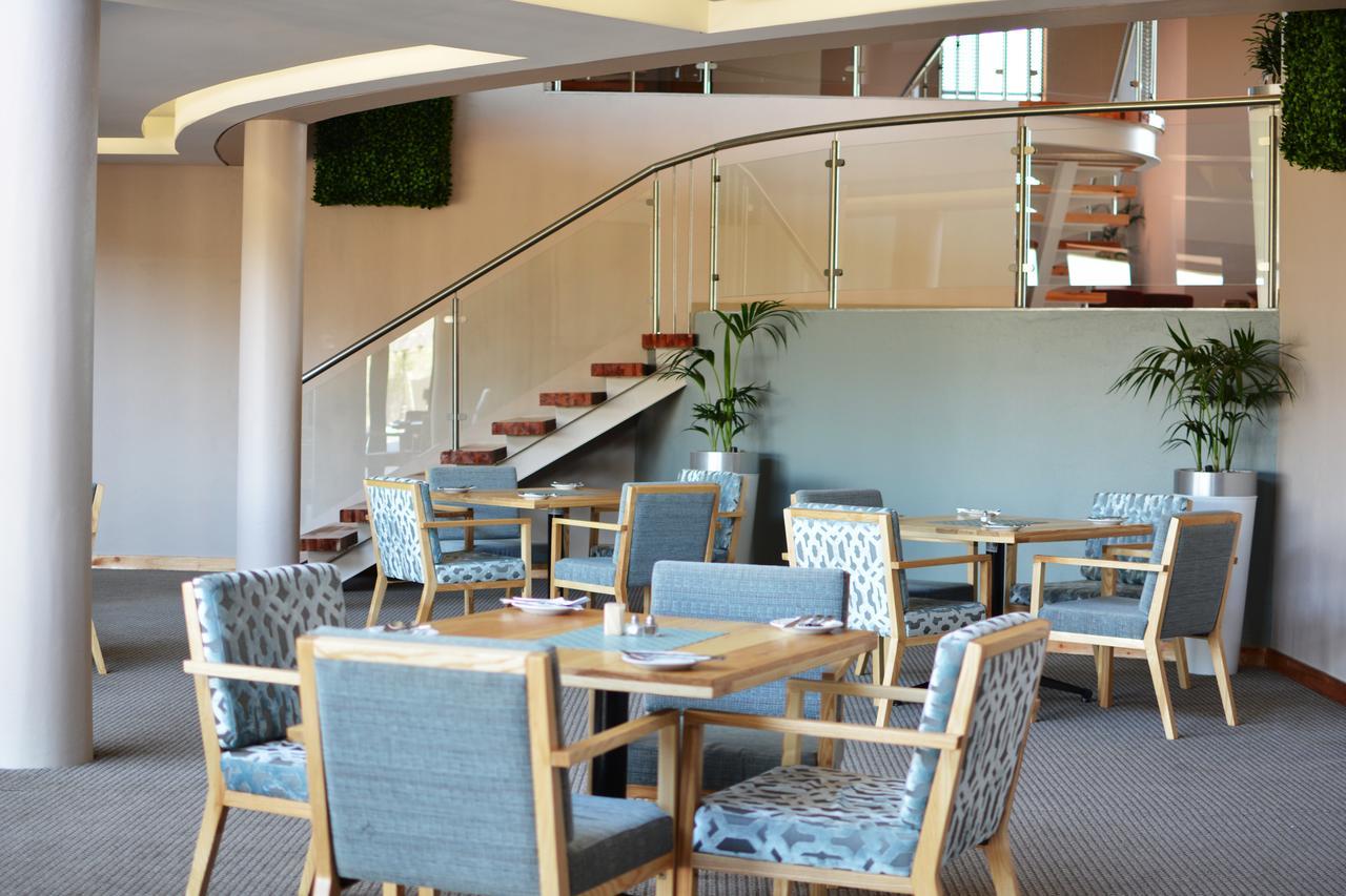 Regal Inn Hotel Midrand Exterior photo