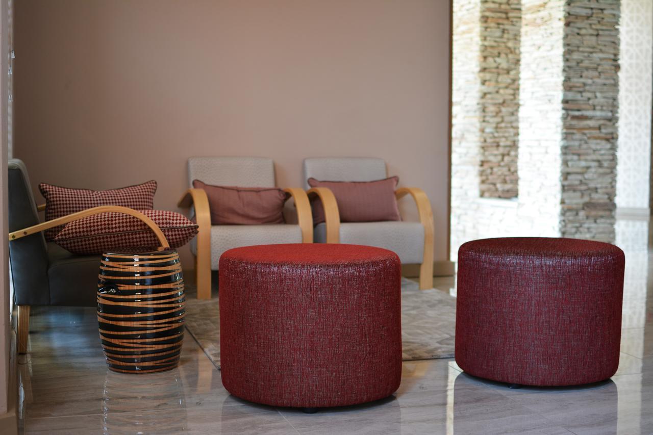 Regal Inn Hotel Midrand Exterior photo